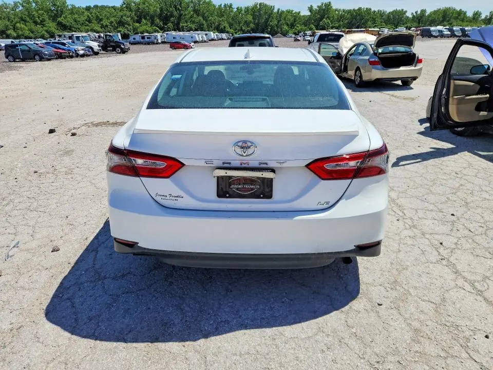 2022 TOYOTA CAMRY LE  