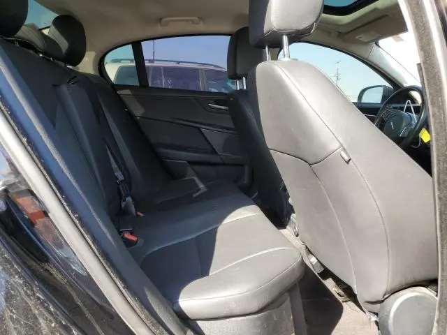 2018 JAGUAR XE   