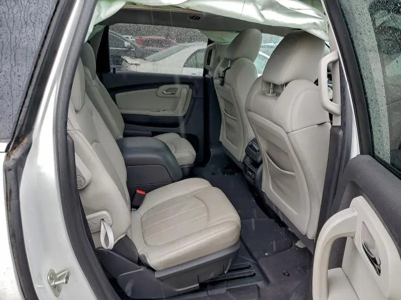 2010 CHEVROLET TRAVERSE LTZ  