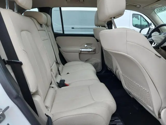 2023 MERCEDES-BENZ GLB 250  