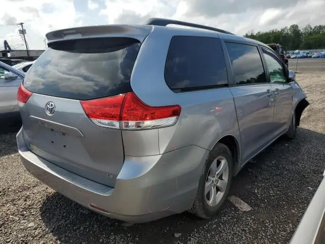 2011 TOYOTA SIENNA LE  