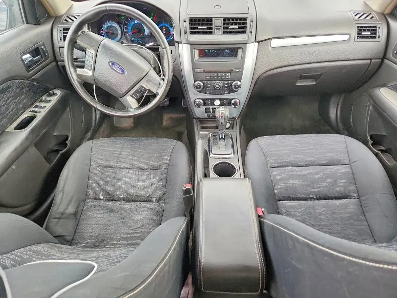 2011 FORD FUSION SE  