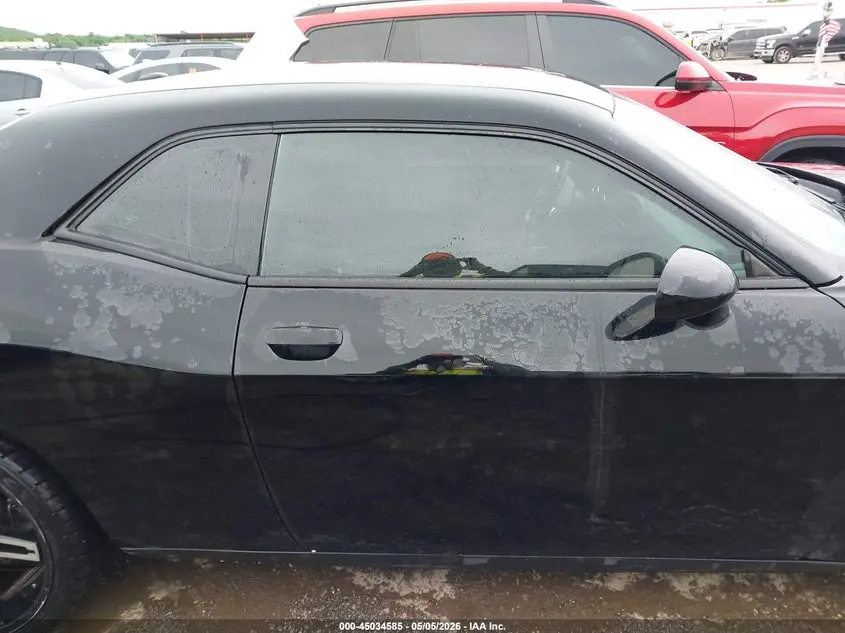 2013 DODGE CHALLENGER SXT