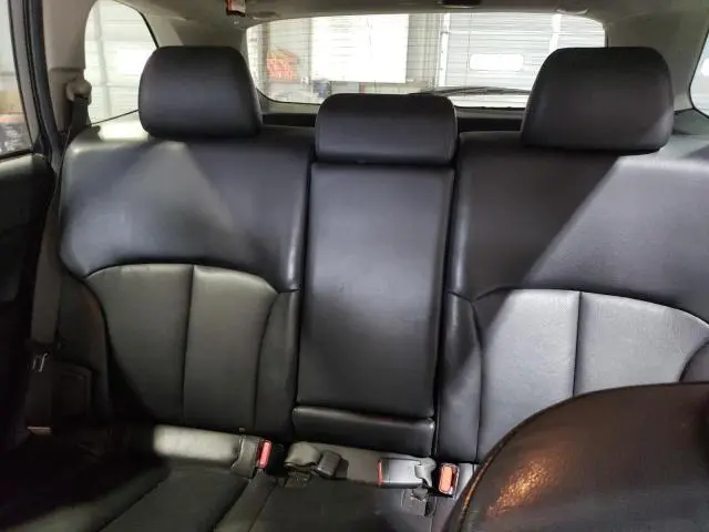 2010 SUBARU OUTBACK 2.5I LIMITED  