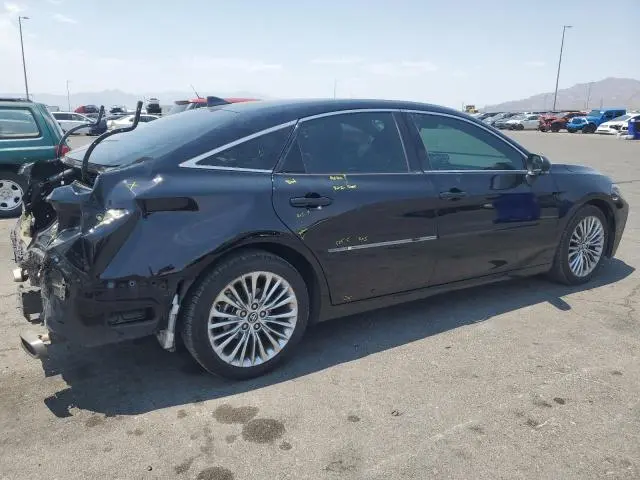 2019 TOYOTA AVALON XLE  
