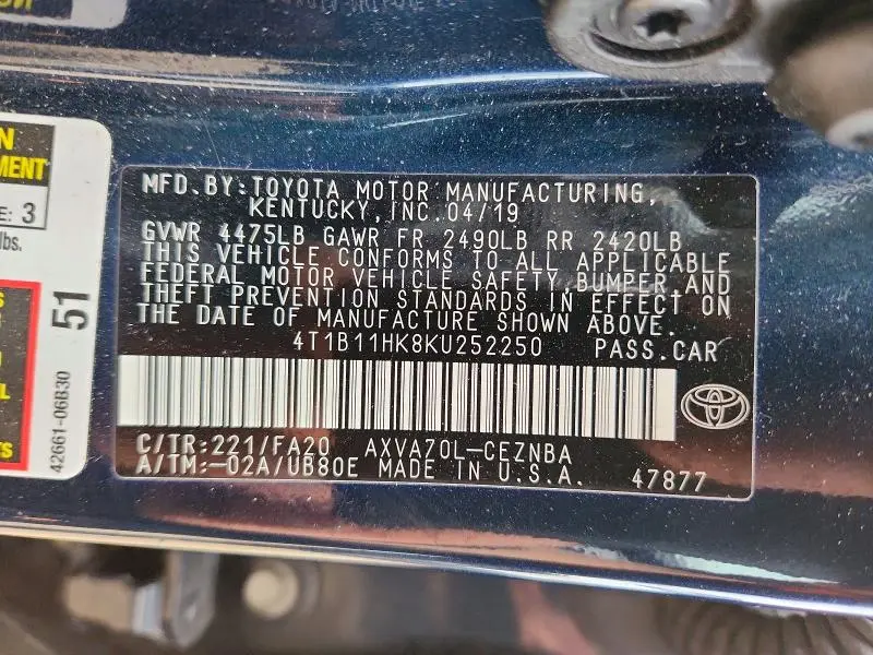 2019 TOYOTA CAMRY LE  