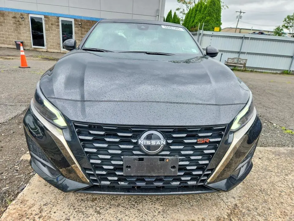 2025 NISSAN ALTIMA SR  