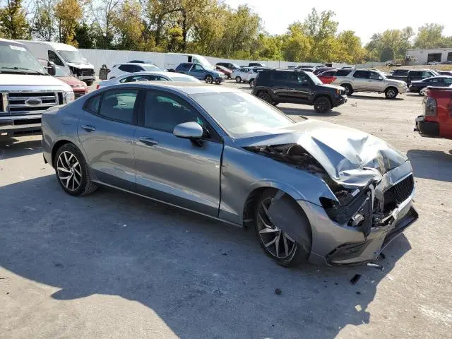 2020 VOLVO S60 T5 MOMENTUM  