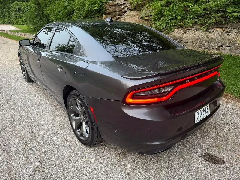 2016 DODGE CHARGER SXT  