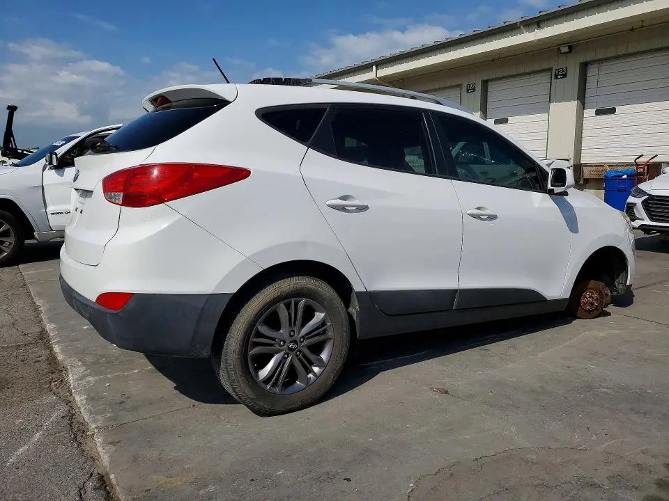 2015 HYUNDAI TUCSON SE  