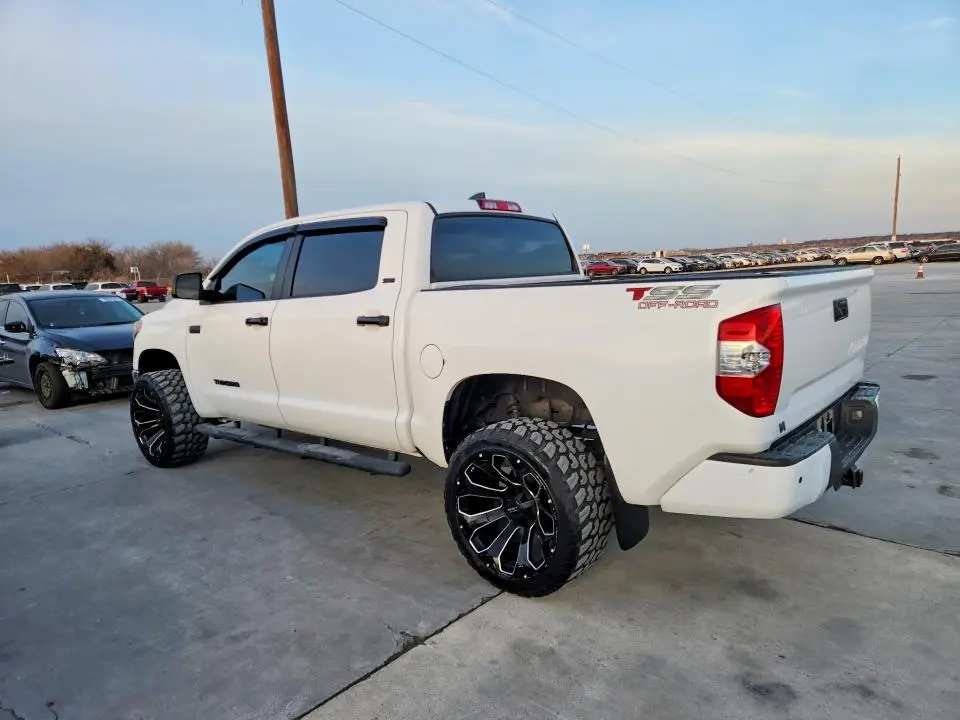 2021 TOYOTA TUNDRA CREWMAX SR5  