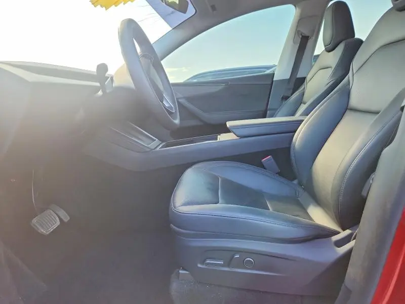 2026 TESLA MODEL Y   