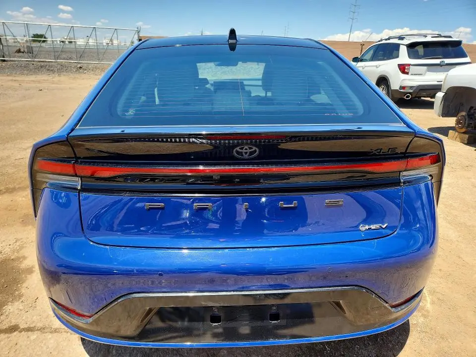 2026 TOYOTA PRIUS XLE  