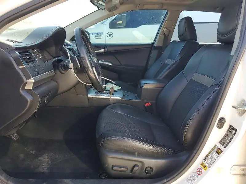 2013 TOYOTA CAMRY SE  