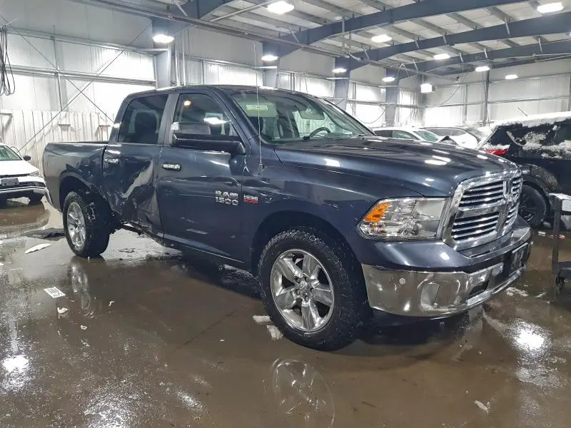 2017 RAM 1500 SLT  