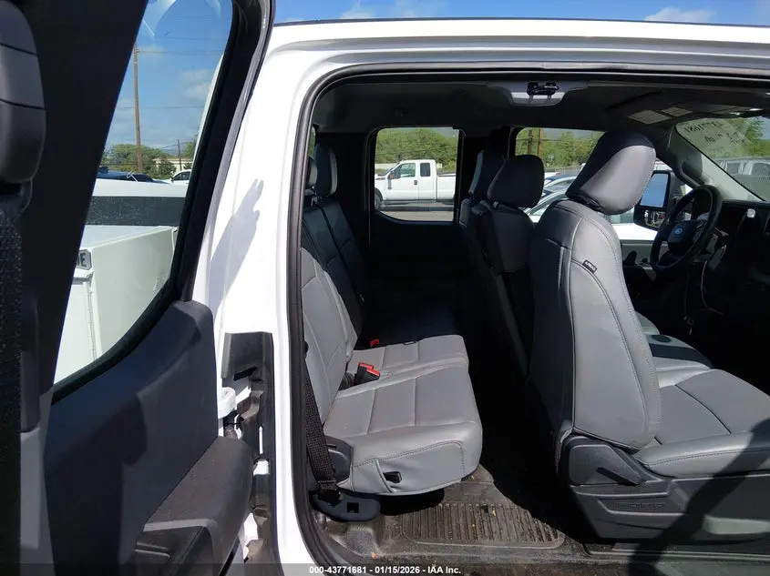 2024 FORD F-250 XL