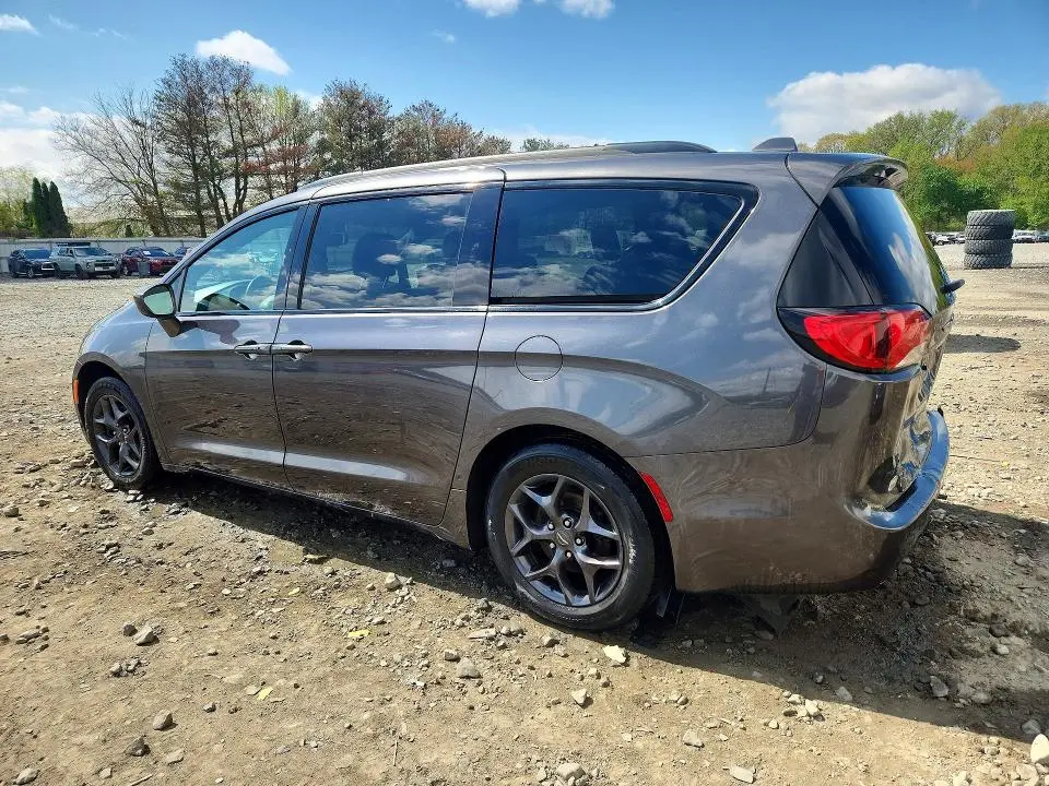 2018 CHRYSLER PACIFICA TOURING L PLUS  