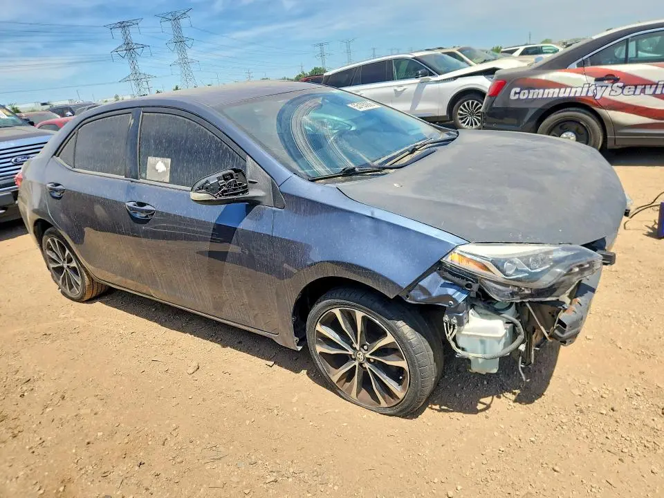 2017 TOYOTA COROLLA SE  