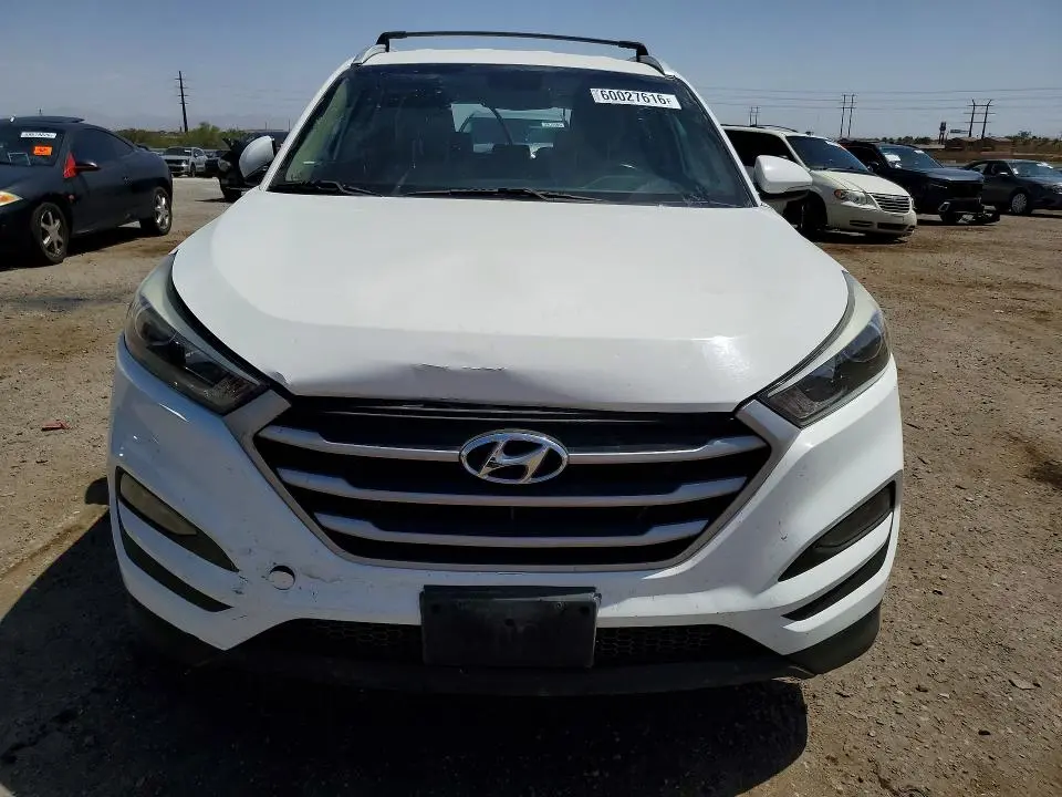 2017 HYUNDAI TUCSON SE PLUS  