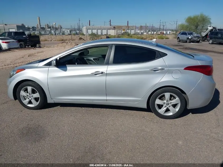 2013 HYUNDAI ELANTRA GLS