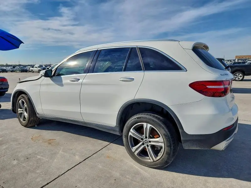 2019 MERCEDES-BENZ GLC 300  