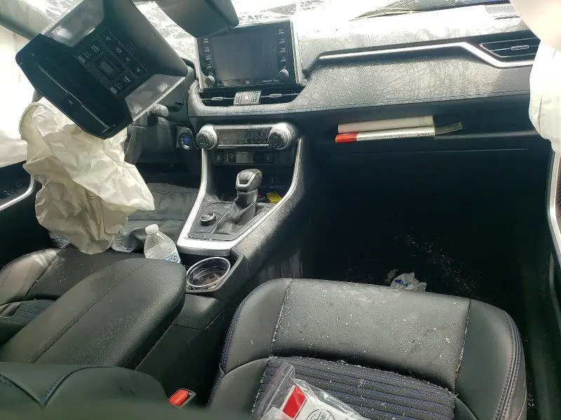2019 TOYOTA RAV4 XSE  