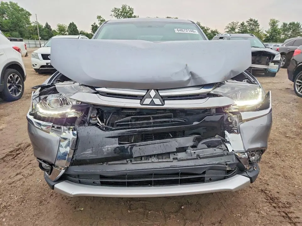 2017 MITSUBISHI OUTLANDER SE  
