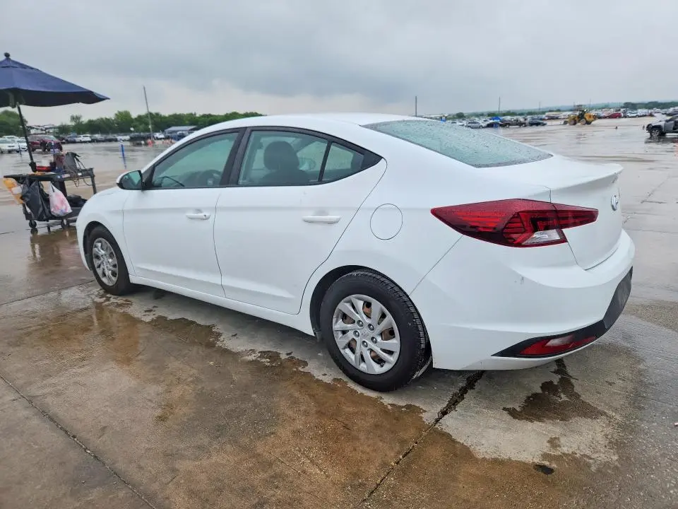 2019 HYUNDAI ELANTRA SE  