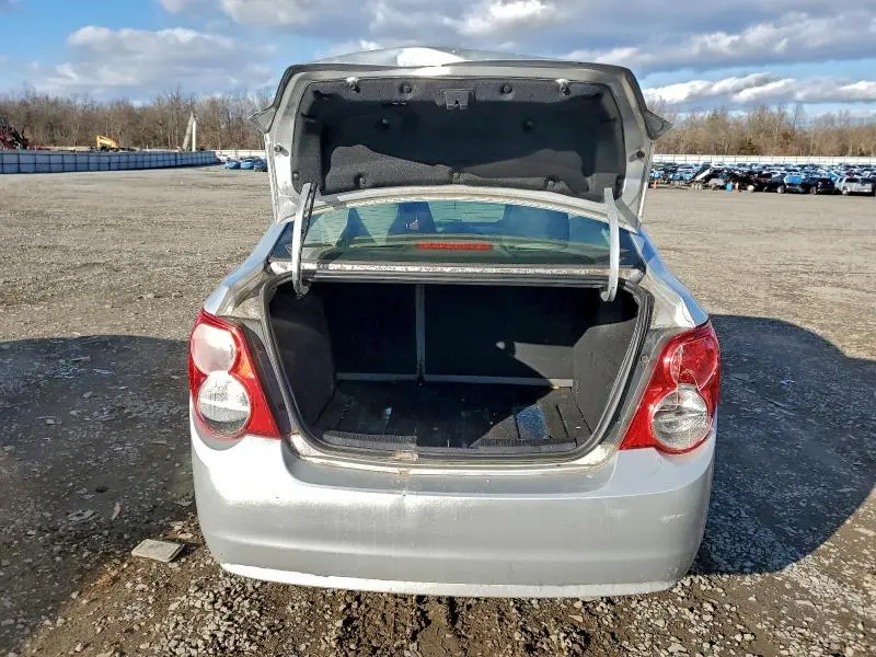 2015 CHEVROLET SONIC LS  