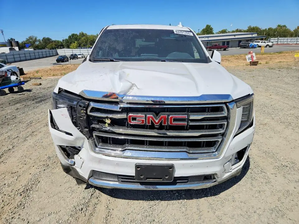 2023 GMC YUKON XL K1500 SLT  