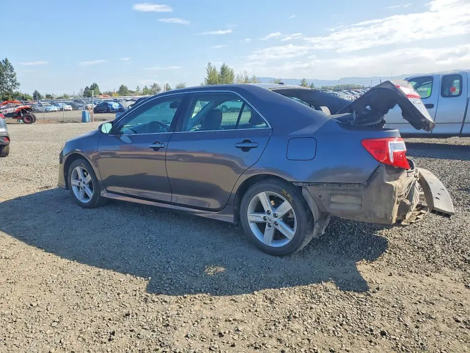 2012 TOYOTA CAMRY SE  