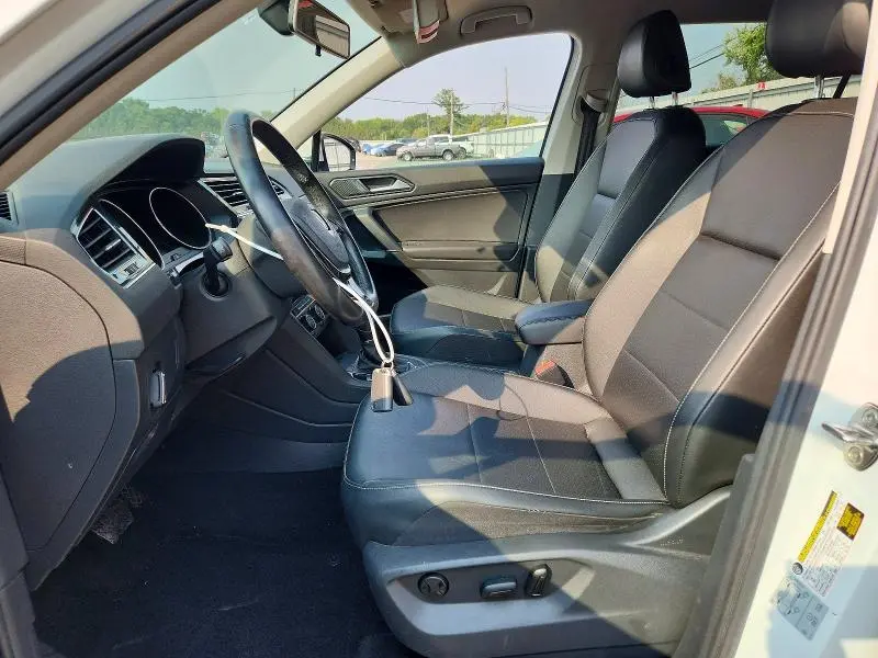 2018 VOLKSWAGEN TIGUAN SE  