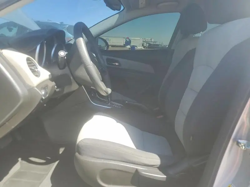 2015 CHEVROLET CRUZE LS  
