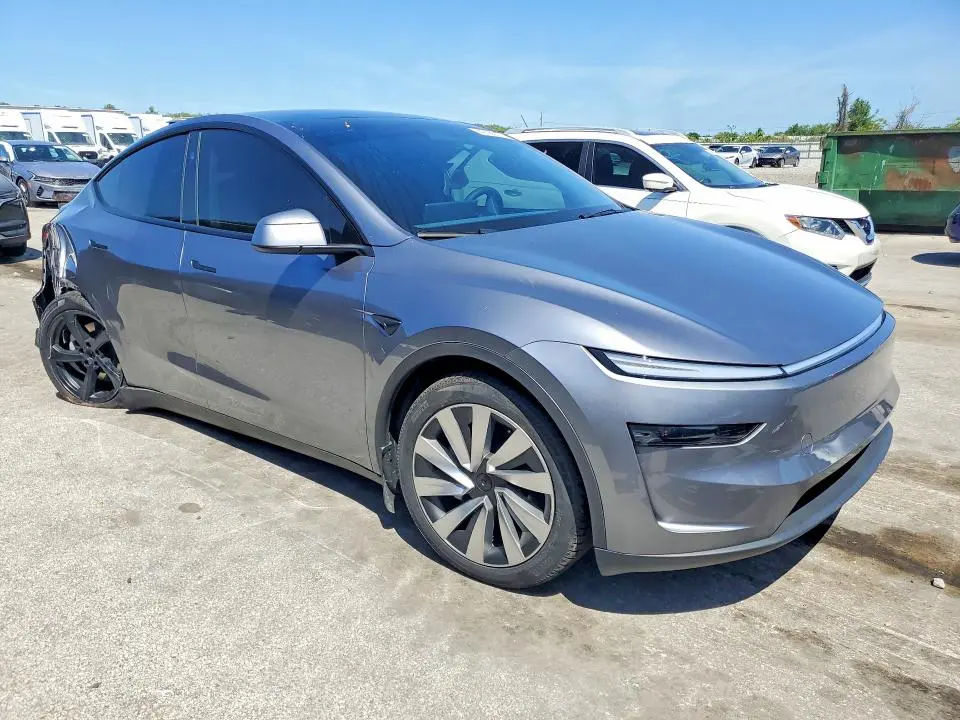 2026 TESLA MODEL Y   