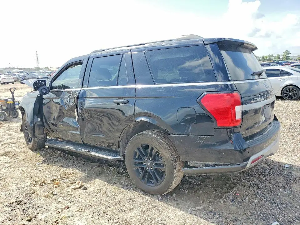 2023 FORD EXPEDITION XLT  