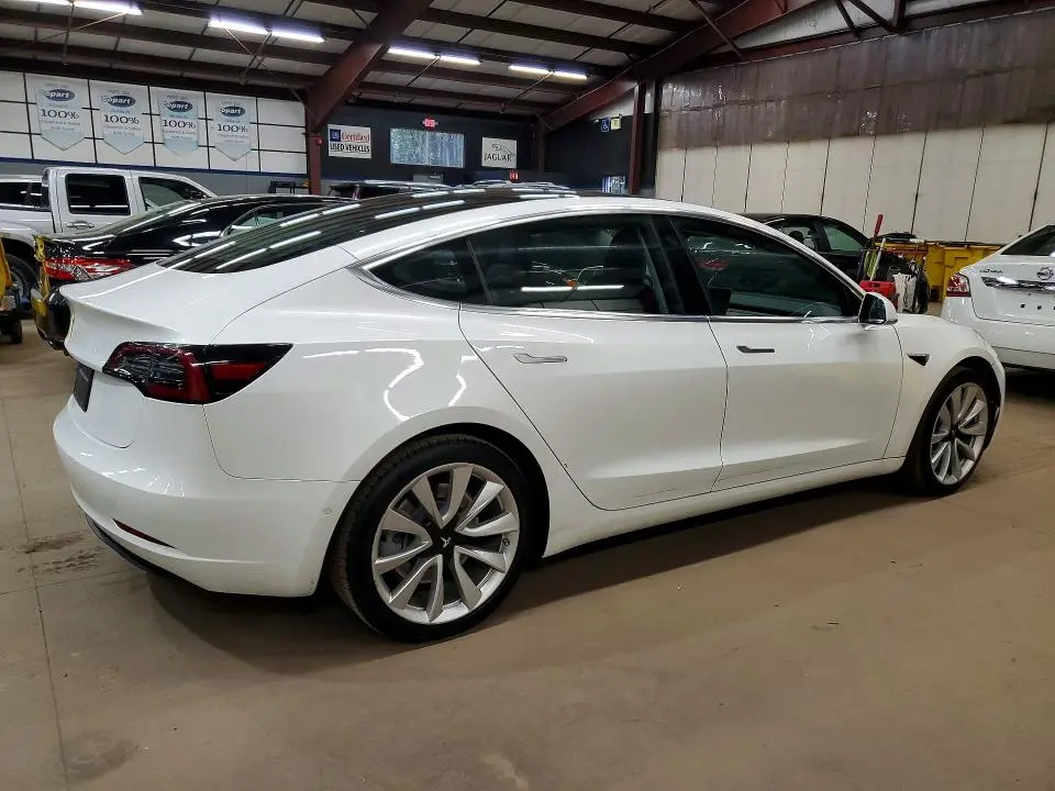 2019 TESLA MODEL 3   
