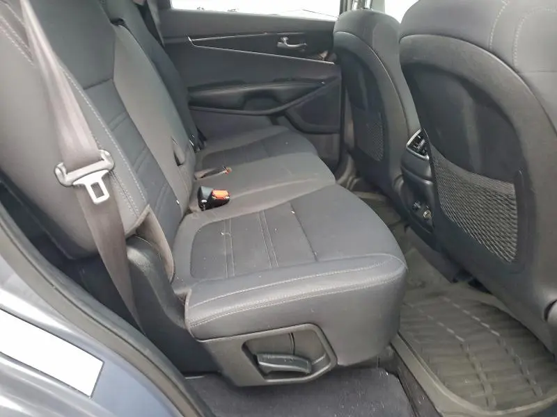 2020 KIA SORENTO LX V6  