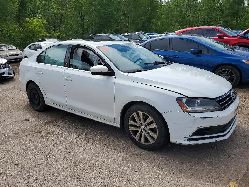 2017 VOLKSWAGEN JETTA SE  
