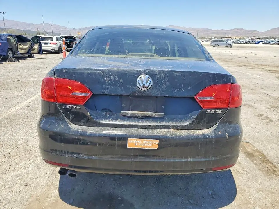 2011 VOLKSWAGEN JETTA SE  