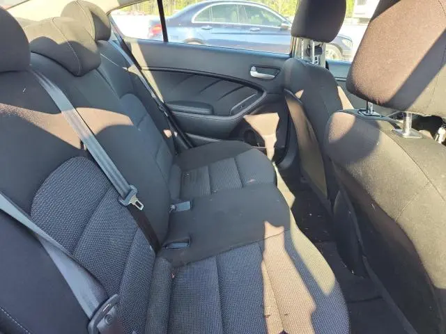 2017 KIA FORTE LX  