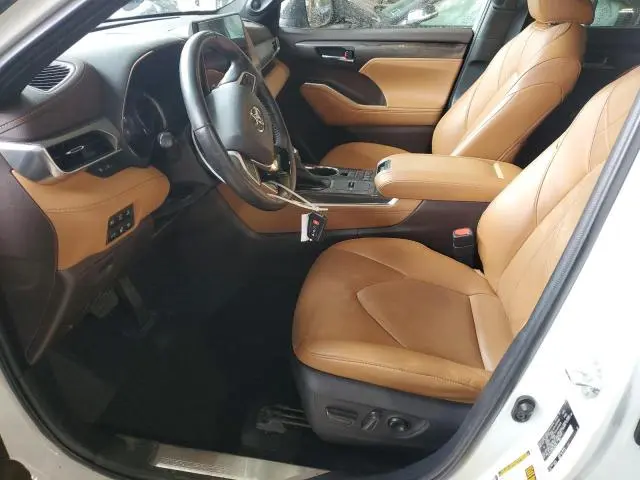 2022 TOYOTA HIGHLANDER HYBRID PLATINUM  