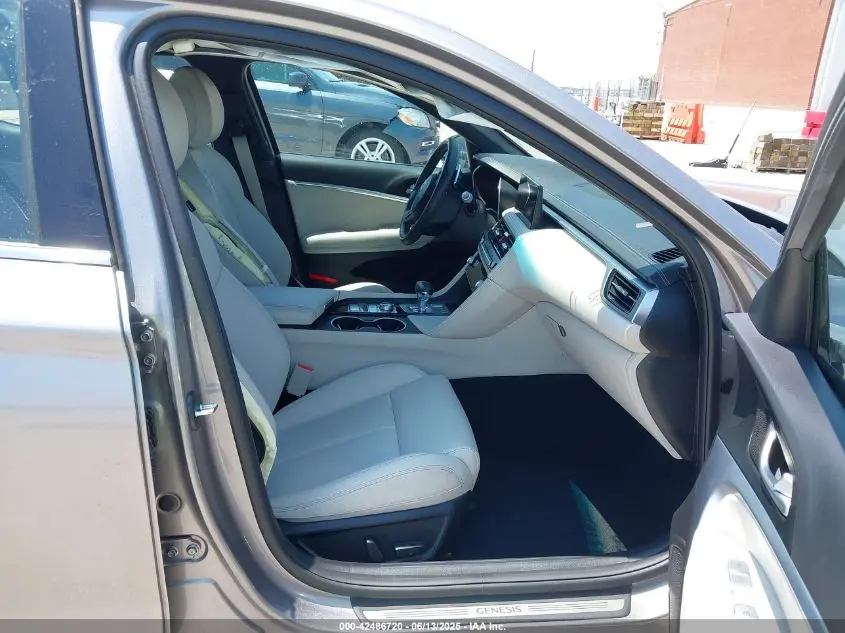 2024 GENESIS G70 2.5T RWD