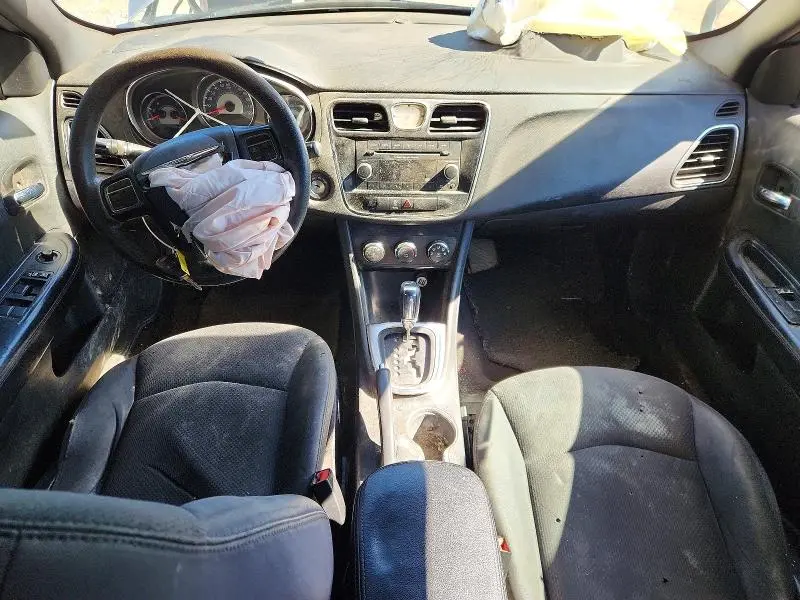 2014 CHRYSLER 200   