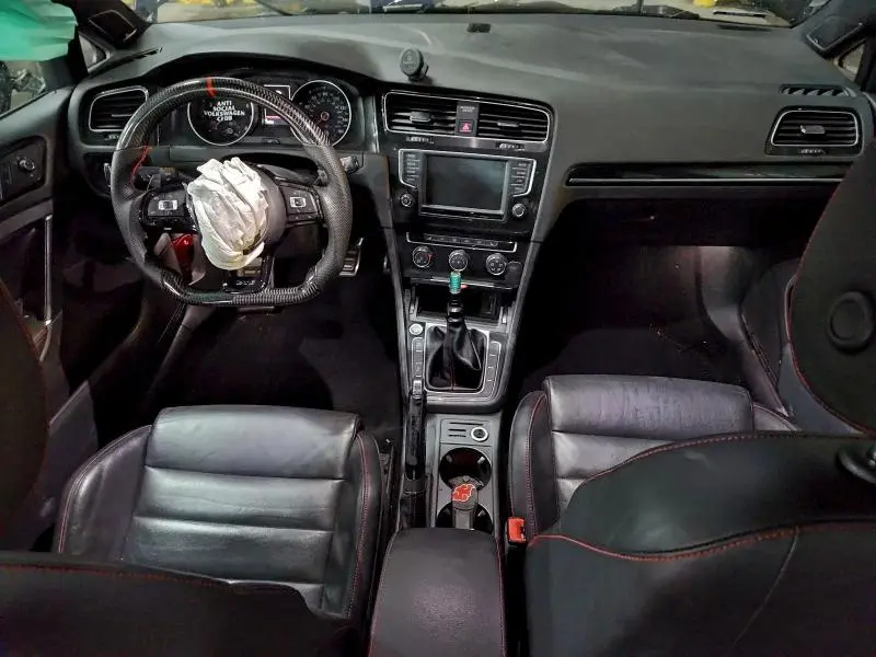 2017 VOLKSWAGEN GTI S/SE  