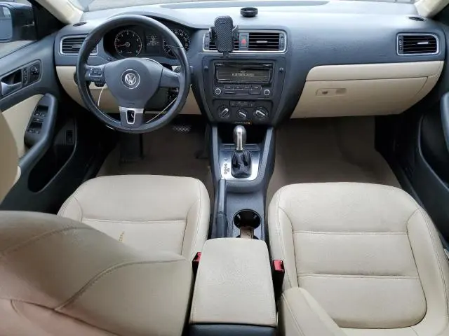 2012 VOLKSWAGEN JETTA SE  