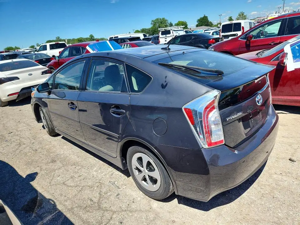 2015 TOYOTA PRIUS THREE  
