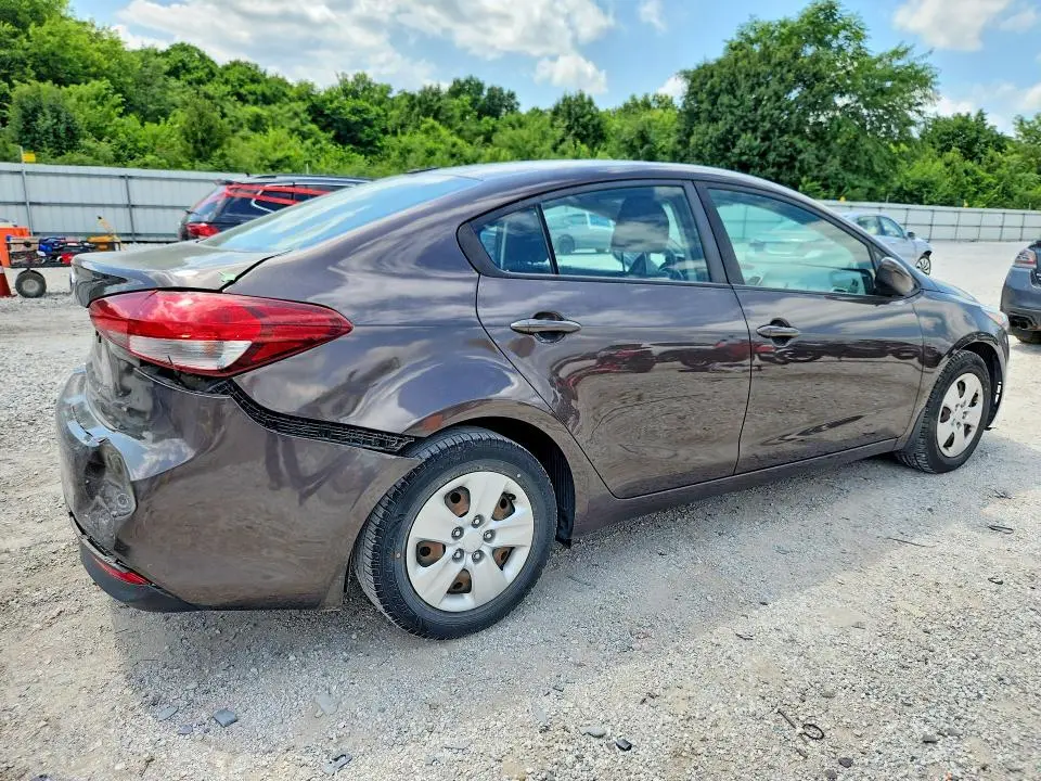 2018 KIA FORTE LX  