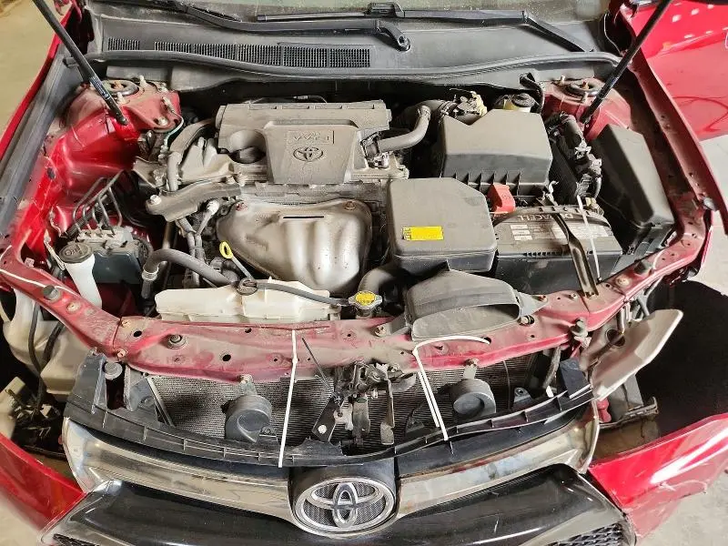 2015 TOYOTA CAMRY LE  