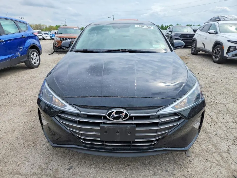 2020 HYUNDAI ELANTRA SEL  