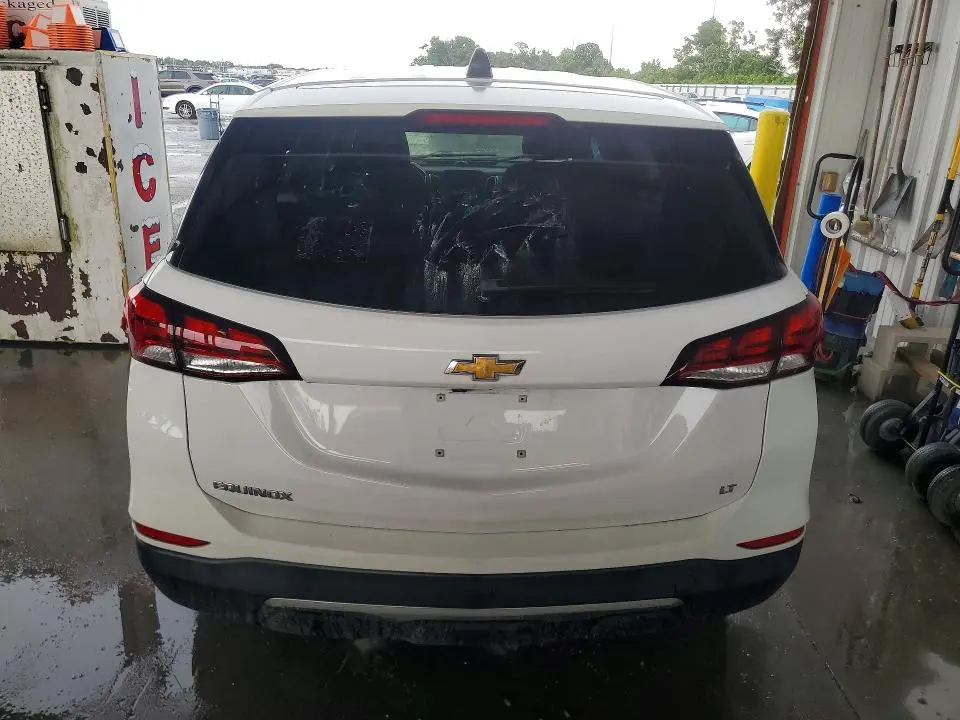 2022 CHEVROLET EQUINOX LT  
